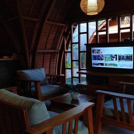 Villa Lumbung Amertha Sari Lovina Esterno foto