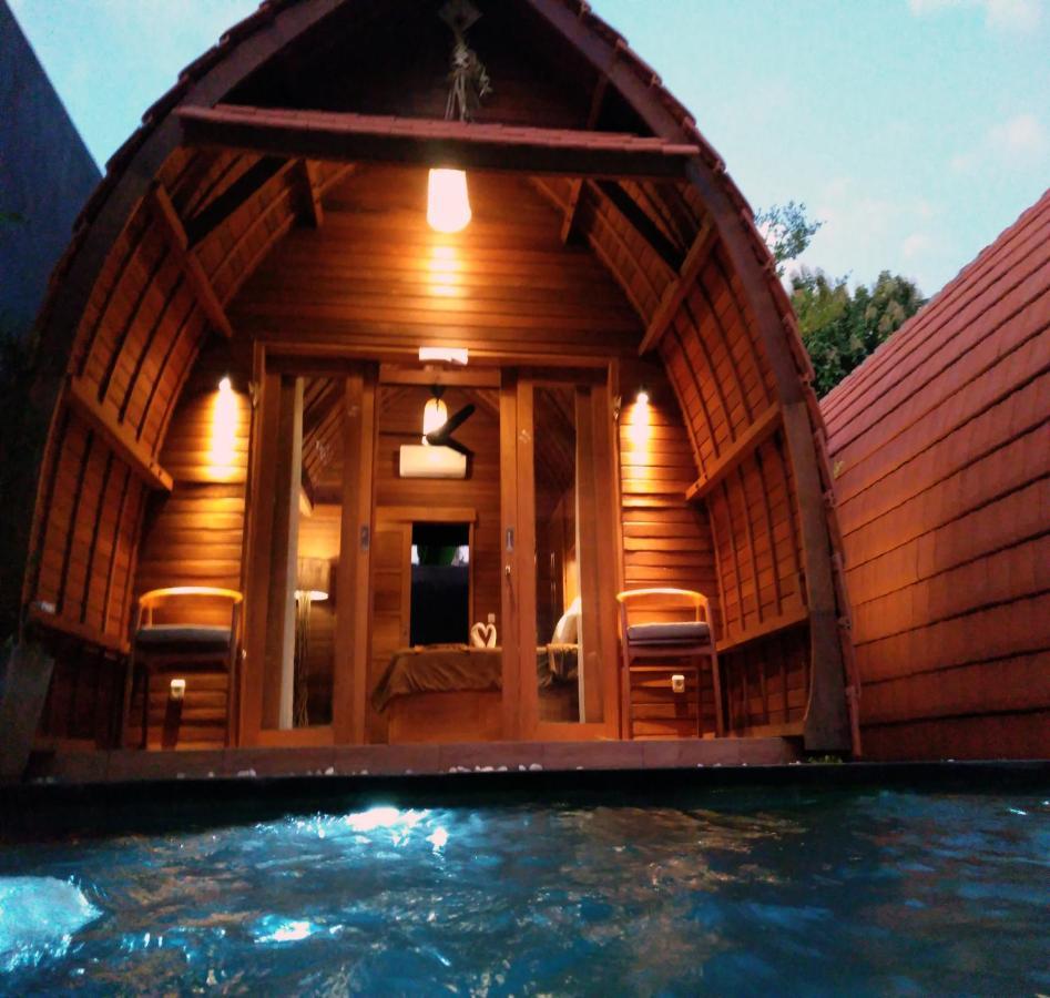 Villa Lumbung Amertha Sari Lovina Esterno foto
