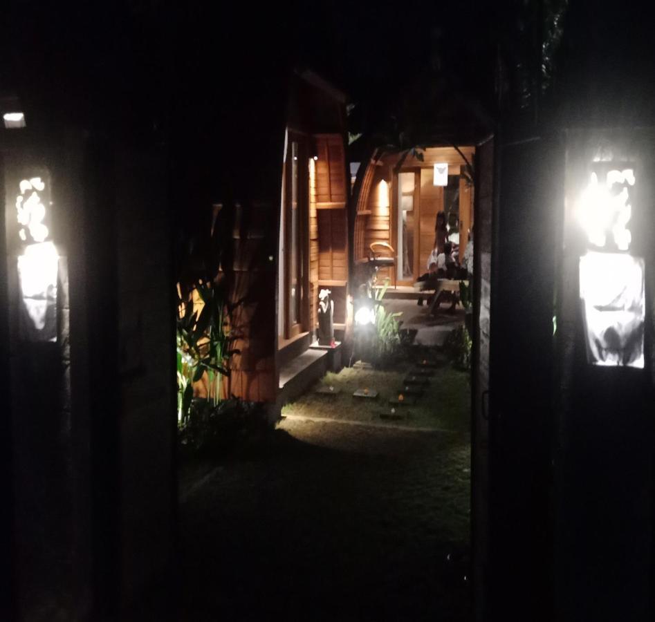 Villa Lumbung Amertha Sari Lovina Esterno foto